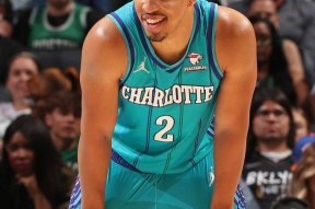 开云-塔图姆连续二十场比赛得分超过关键助攻，塞尔维亚队挑战极限！的简单介绍