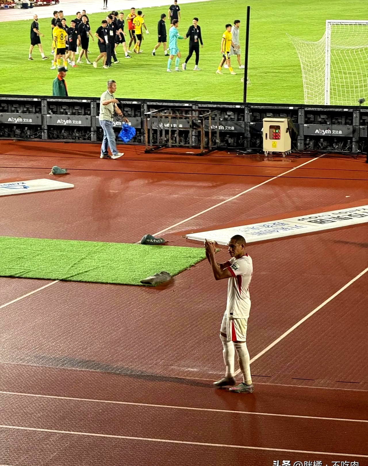 Scout遭遇十连败，日本队教练面临压力！的简单介绍